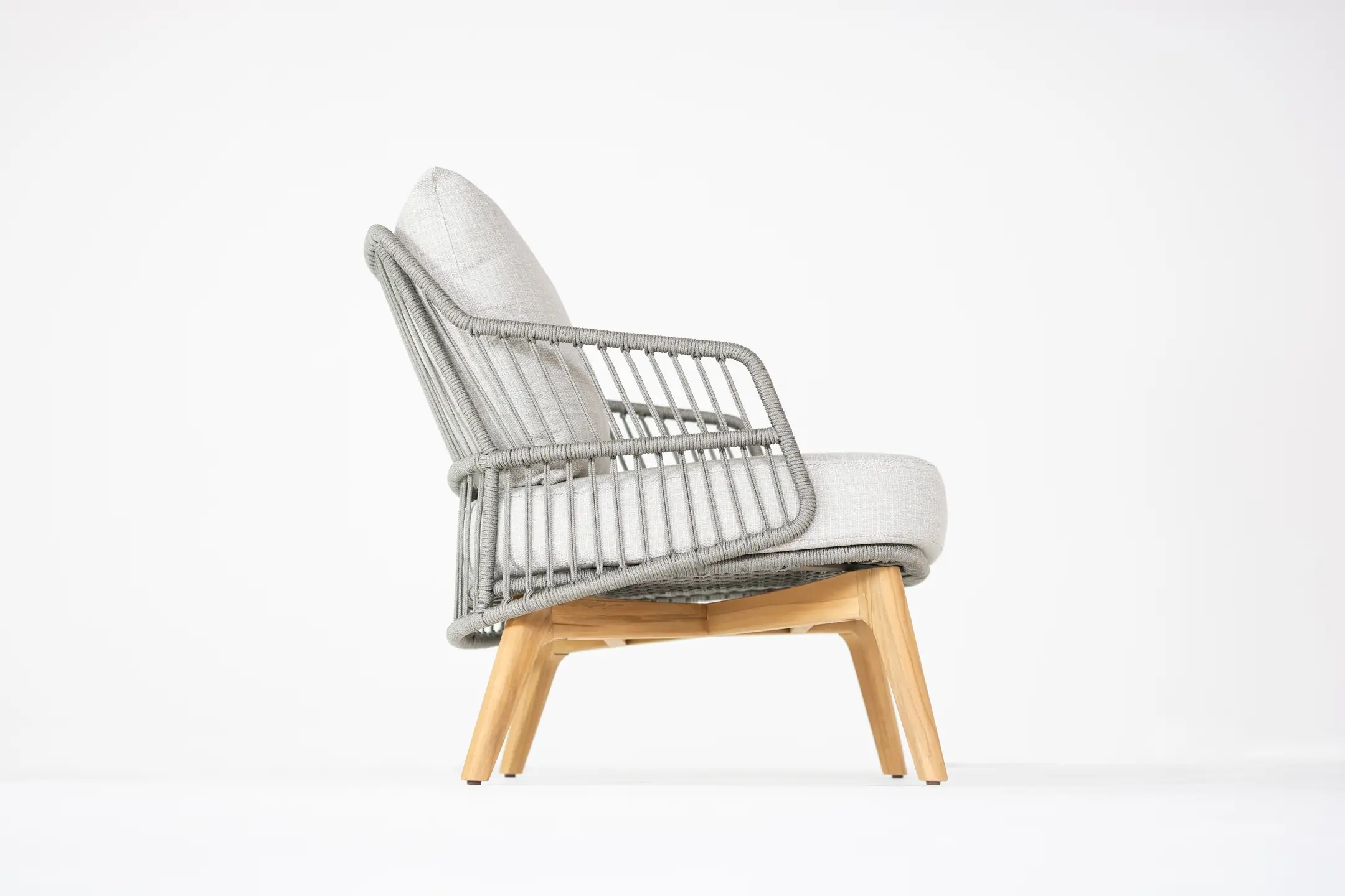 Sempre living chair Teak - silver grey detail 01